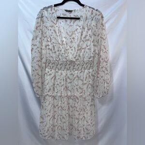 Floral White Dress. Size 0XL.